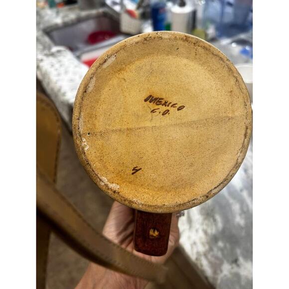 Signed Netzi Tonala Mexico Pottery Large Mug Bird Handle Tall Hand Painted stein - Picture 4 of 4